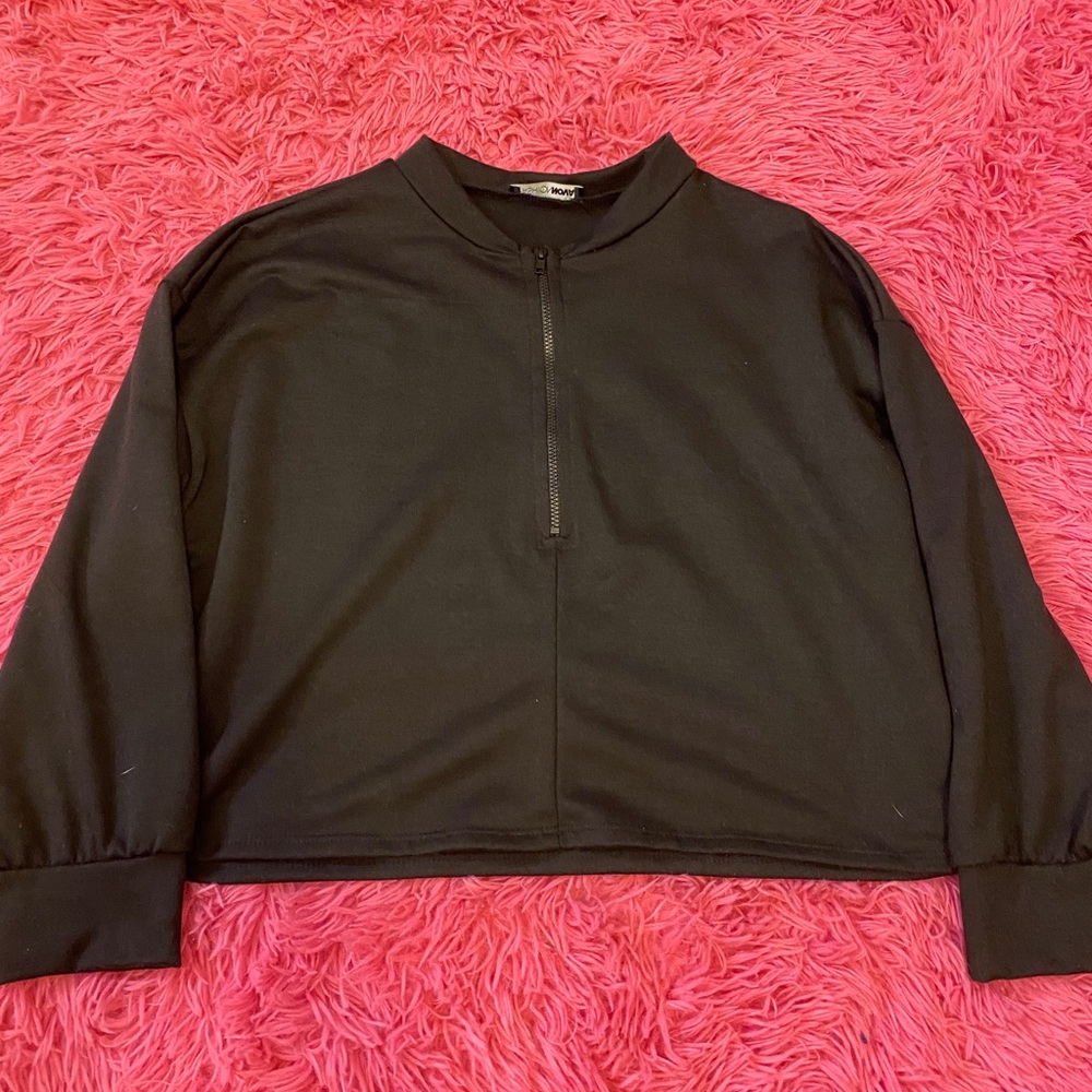 FASHION NOVA cropped zip up top